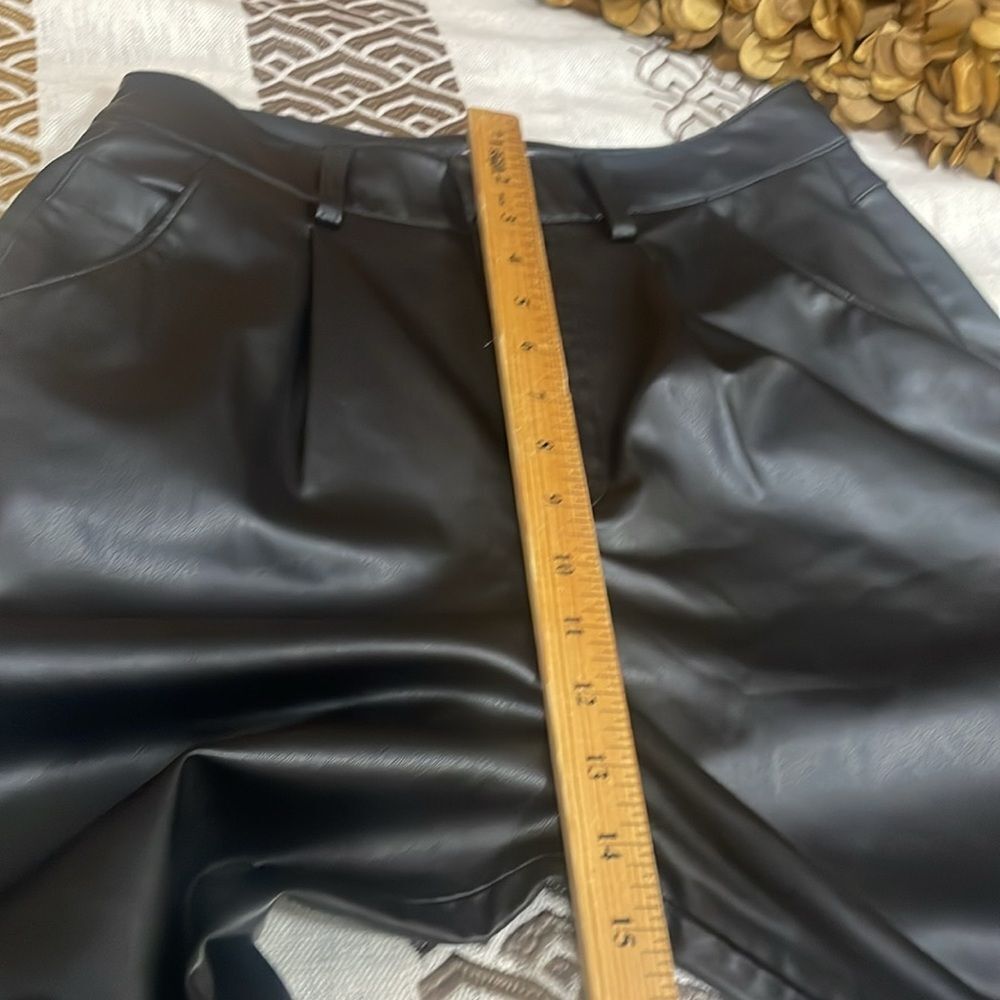 ZARA, faux leather cargo pants, size 36/4 US. - Picture 6 of 12